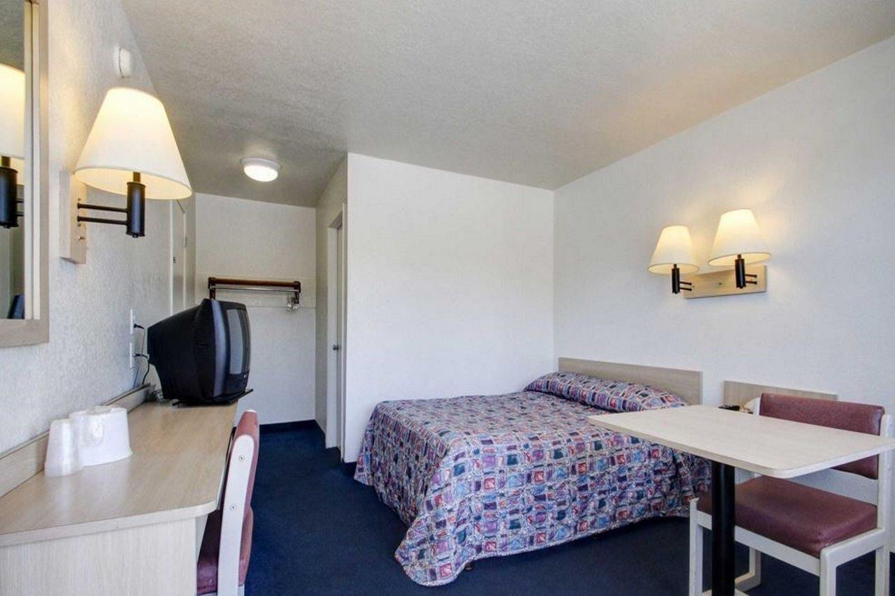 Park Inn By Radisson, Salt Lake City Airport Exterior photo